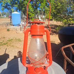 VINTAGE WINGED WHEEL OIL LANTERN #500