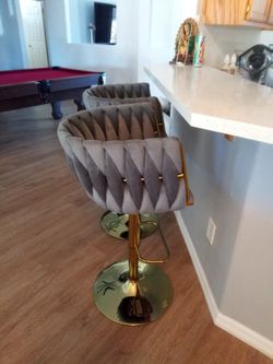 Bar Stools Set