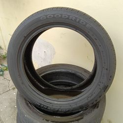 Used Tire 235 50 19