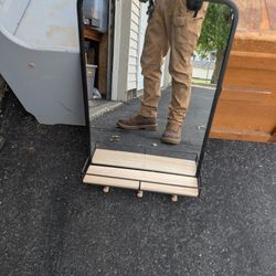 Mirror+Shelf With Key Or Coat Hanger