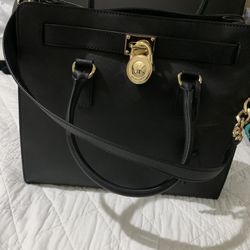 Michael Kors Hamilton Large Tote Bag for Sale in Bell Gardens, CA