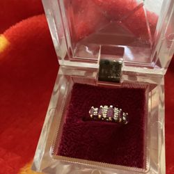 10K Genuine Ruby Gemstone Ring W/10 Diamonds Balanced Among 5 Genuine Marquise Faceted Rubies W/Prongs, Size 6 1/2
