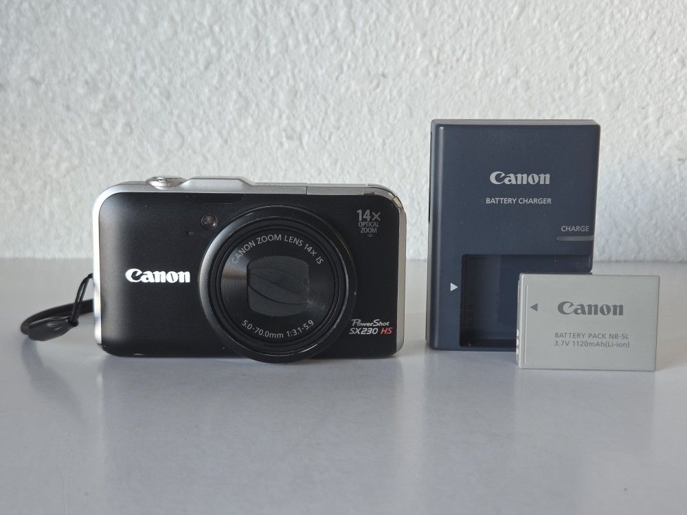 Canon PowerShot SX230 HS 12.1 MP 14x Zoom Digital Camera With Charger & Battery