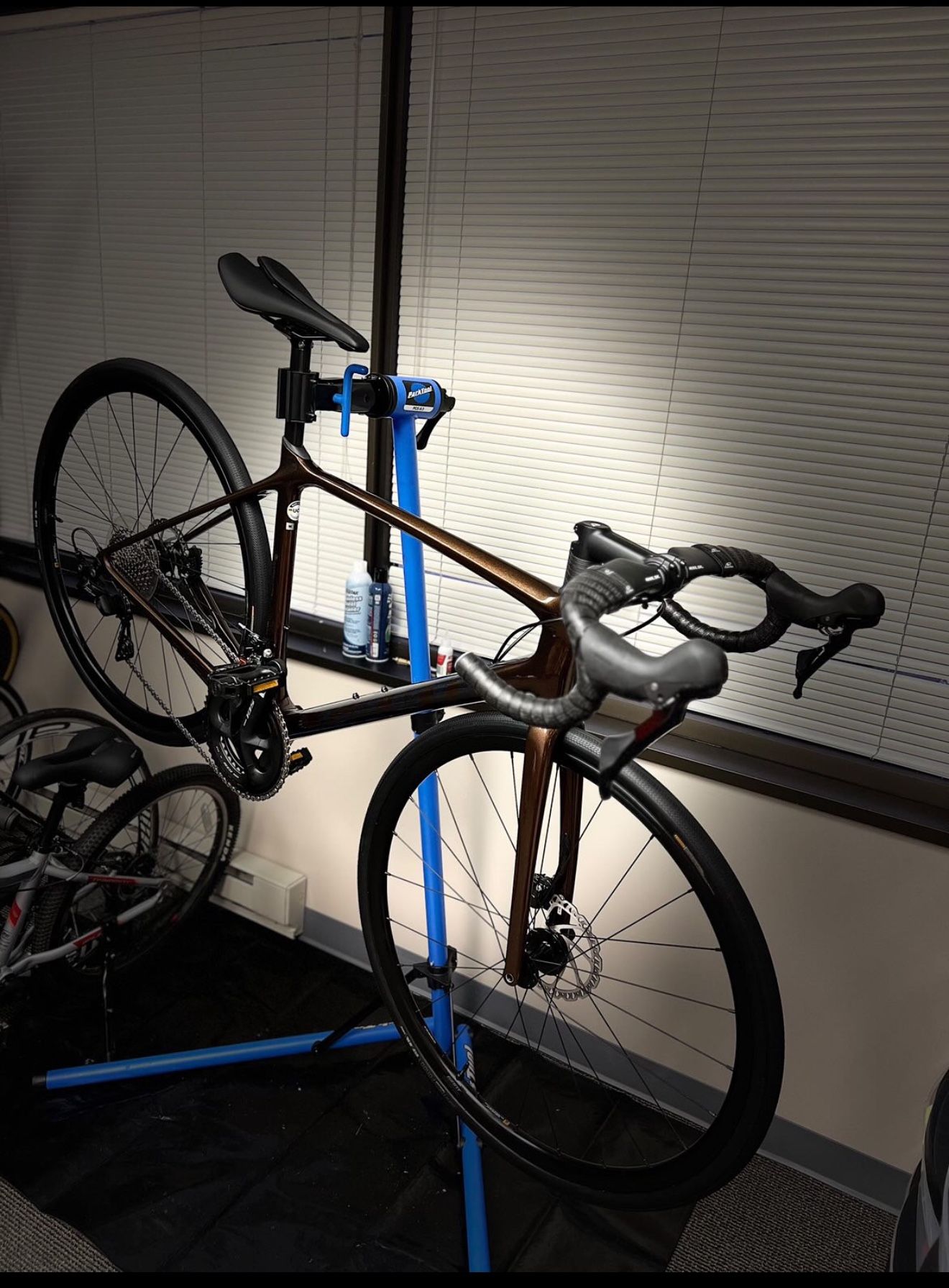 GIANT TCR ADVANCED DISC 2 PRO COMPACT ROAD BIKE Medium