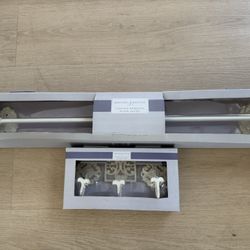 Vintage Romance Towel Bar 