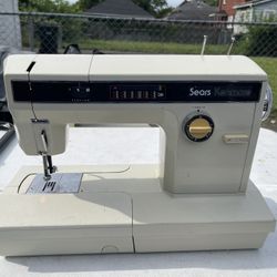 Vintage Sears Kenmore, Solid State Sewing Machine