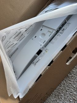 2 Lenovo Monitors