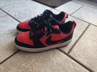 Nike shoes like new