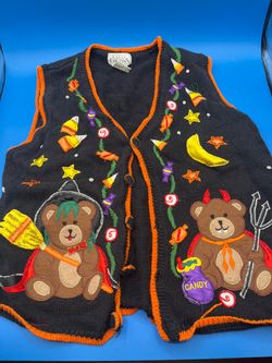 Basic Editions Halloween Bear appliqué V-neck vest