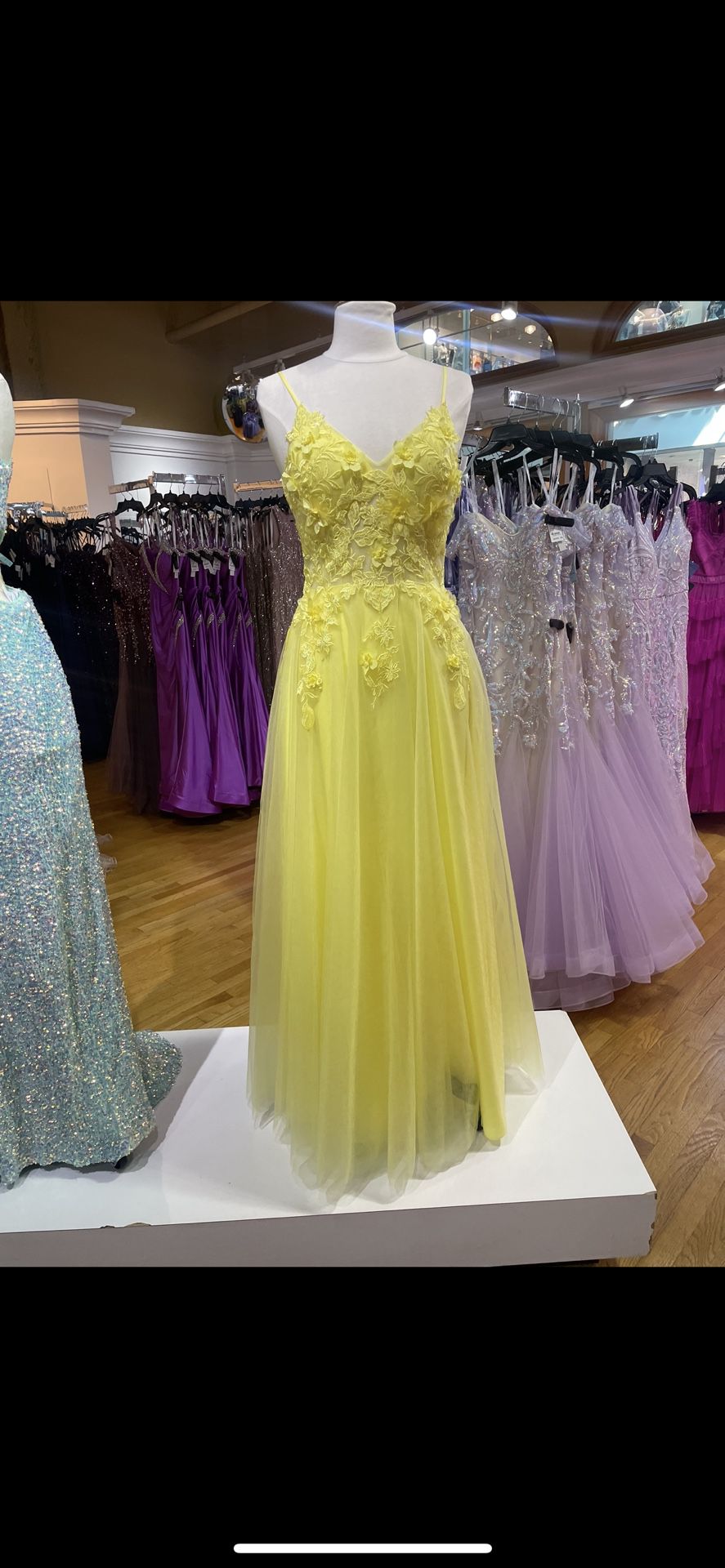 yellow elegant prom or formal dress for any occasion 
