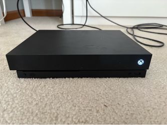 Xbox One X + Limited Edition Controller