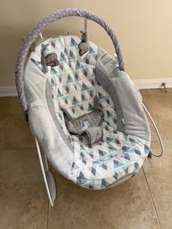 Baby carrier, baby bouncer