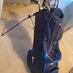 Nike Victory RH Irons and Xtreme IV Golf Bag