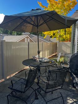 Metal patio set
