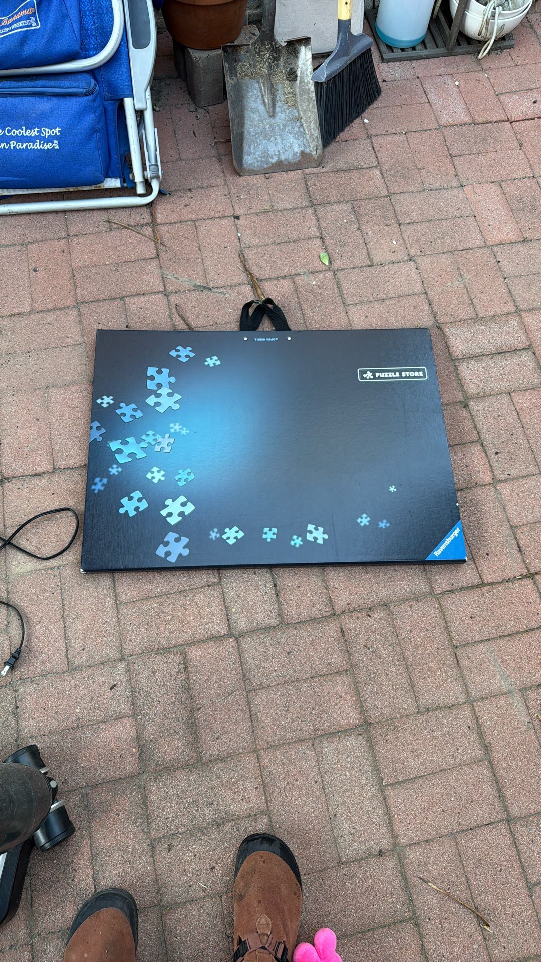 Ravensburger Puzzle Store Folder