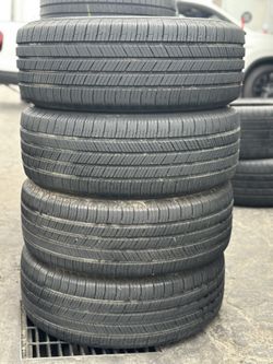 SET OF TIRE 225 60 16 MICHELIN 85% LIFE