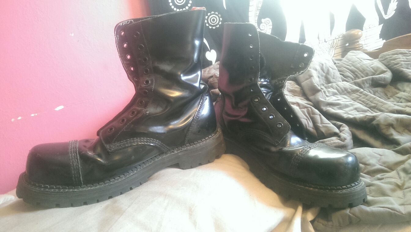 13 inch Aryan Wear boots