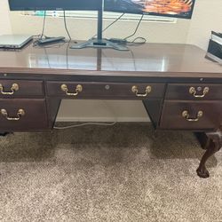Ethan Allen executive desk