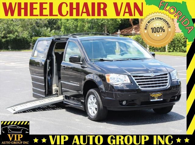 2010 Chrysler Town & Country