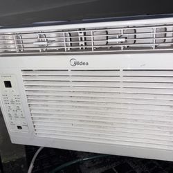 AC 5000BTU!!! Ice Cold ❄️!!!!