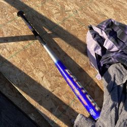 Easton aluminum baseball bat