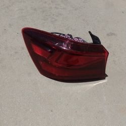 19 Tailights Halogen Kia Forte Driver Side
