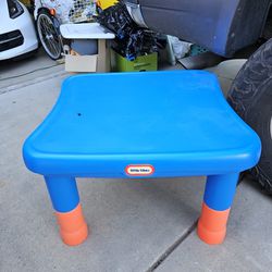 Kids Plastic Table And 4 School Chairs 
