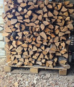 NEED FIREWOOD or BBQ WOOD YALL?💥 -- Premium Seasoned OAK BBQ Firewood 1/4 cord🔥