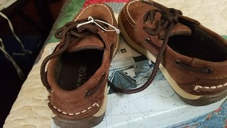 Lil boys sperry size 9.5