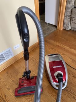Oreck Canister Vacuum Cleaner With 12 Bags