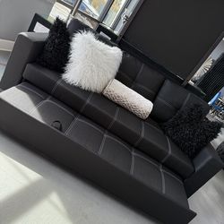 🚨 WEEKEND SPECIAL – SECTIONALS ON SALE! 🚨