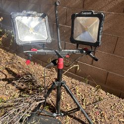 10,000-Lumen Twin-Head LED Work Light