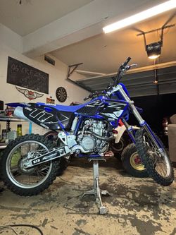 2001 Yamaha YZ250f Dirt Bike