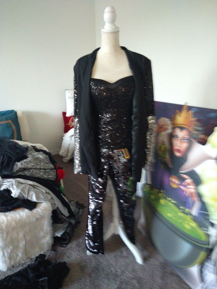 3 piece blk/silver sparkly pants.. corset.. jacket