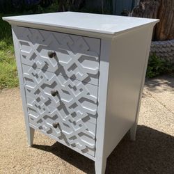 Small Dresser/ Nightstand 