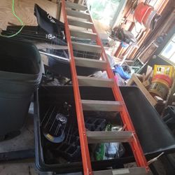 10 Ft Fiberglass Ladder