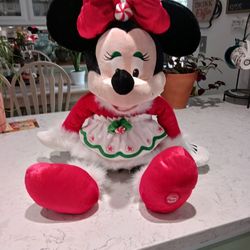 Mrs. Claus "Minnie Mouse"  Disney Exclusive 