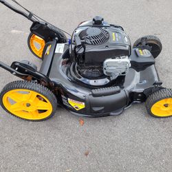NEW POULAN PRO 22" SELF-PROPELLED LAWN MOWER 6.25 HP with Bag   (Retails For $406)