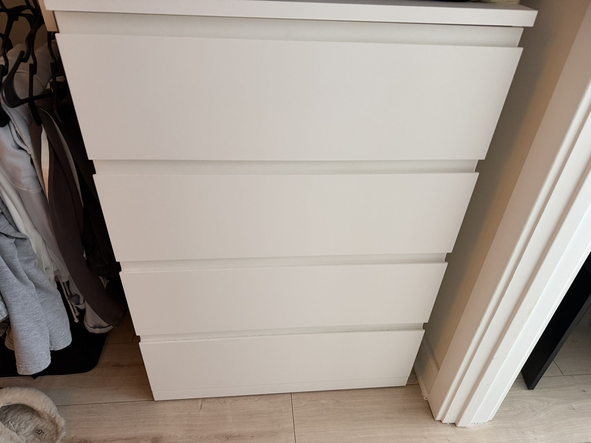 Storklinta 4 Drawer Chess