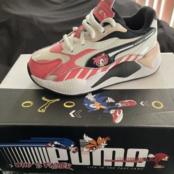 Pumas Size 11 kids.with Box New Condition $45. (New Balance pink & white with box Size 12 $55)