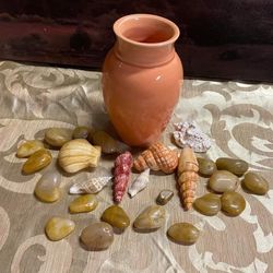 Flower Vase W/ Seashells & Rock Decor Bundle 😍