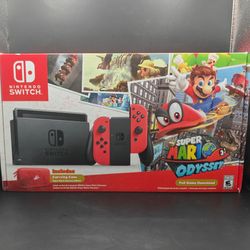 Nintendo Switch Super Mario Odyssey Edition bundle.  Excellent Condition!!