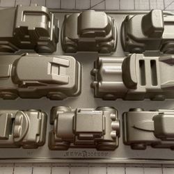 Nordic Ware Pro-Cast Sweet Rides Classic Car Pan