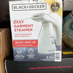 BLACK+DECKER Easy Garment Steamer