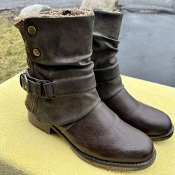 Gently Used Muk Luks Brown Ankle Boots Size 9