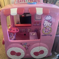 Hello Kitty “Eats and Treats” Ride-On