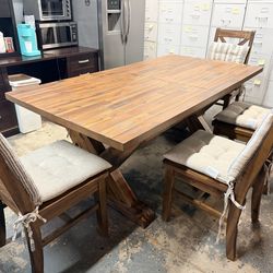 Solid wood Extendable Dining Table with 4 Chairs and a Bech