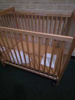 Baby crib no mattress