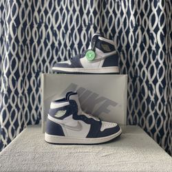 Jordan 1 Midnight Navy  (men size: 7)