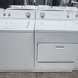 Washer and Dryer Set Estate by Whirlpool (Gas) $300 3-Month Warranty